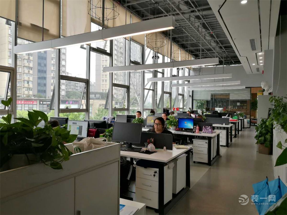绍兴中博装饰公司的办公区域 绍兴中博装饰公司的办公区域